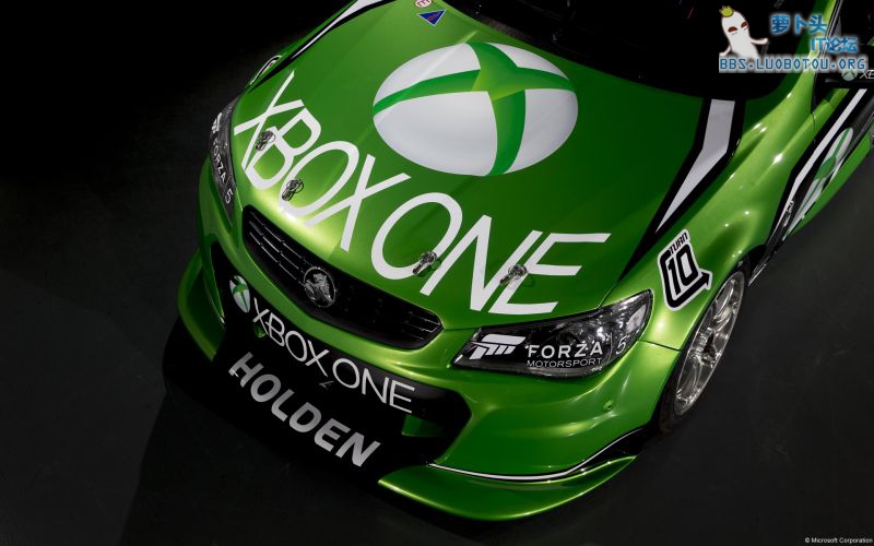 Xbox One 赛车 Holden VF Commodore.jpg